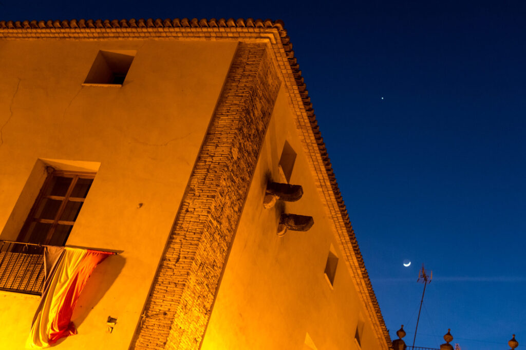Fachada del Palacio de los Condes de Orgaz de Sumacàrcer, actual ayuntamiento